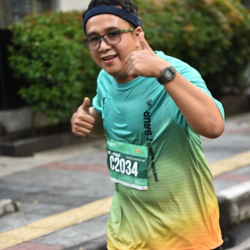 Race photo from BAUR RUN 2025