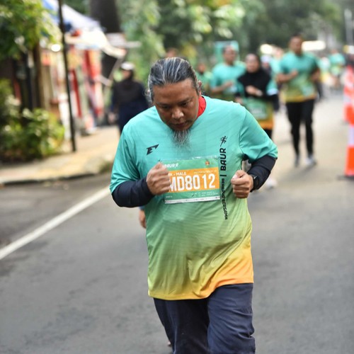Race photo from BAUR RUN 2025