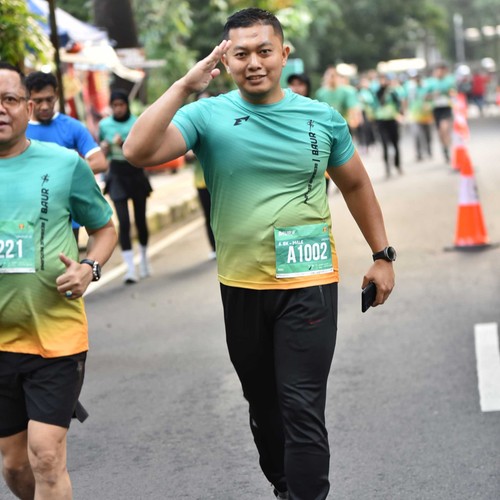 Race photo from BAUR RUN 2025