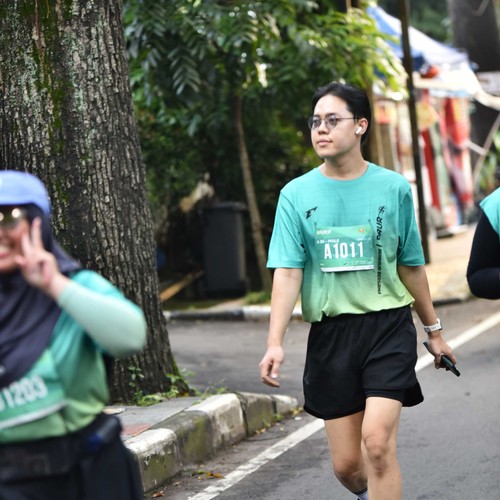 Race photo from BAUR RUN 2025
