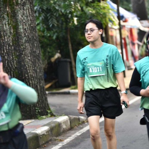 Race photo from BAUR RUN 2025