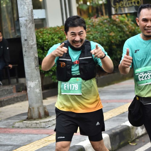 Race photo from BAUR RUN 2025
