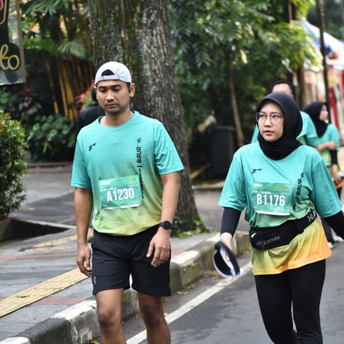 Race photo from BAUR RUN 2025