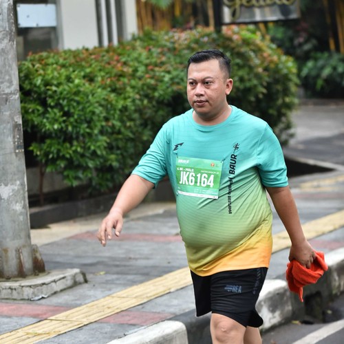 Race photo from BAUR RUN 2025