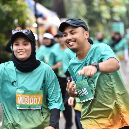 Race photo from BAUR RUN 2025