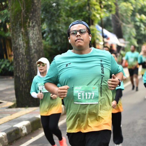 Race photo from BAUR RUN 2025