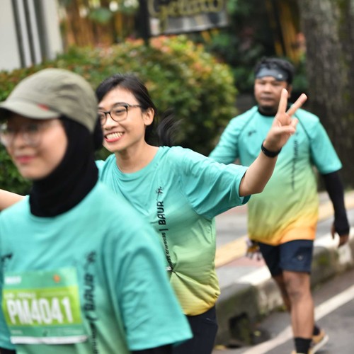 Race photo from BAUR RUN 2025