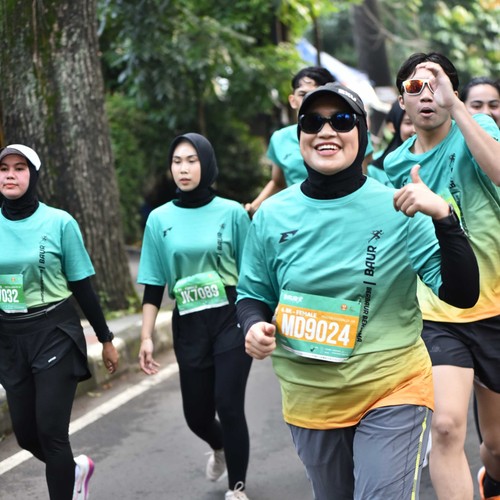 Race photo from BAUR RUN 2025