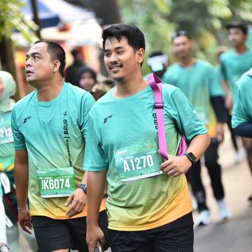 Race photo from BAUR RUN 2025