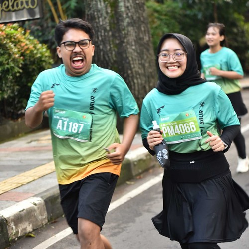 Race photo from BAUR RUN 2025