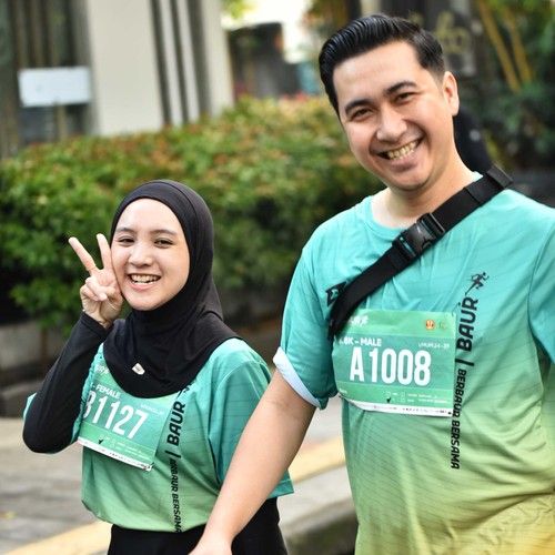 Race photo from BAUR RUN 2025