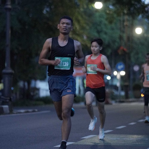 Race photo from BAUR RUN 2025