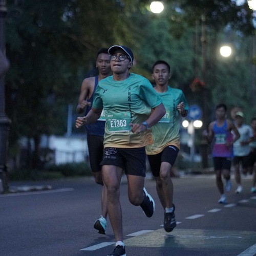 Race photo from BAUR RUN 2025