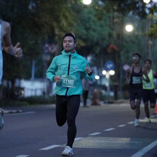 Race photo from BAUR RUN 2025