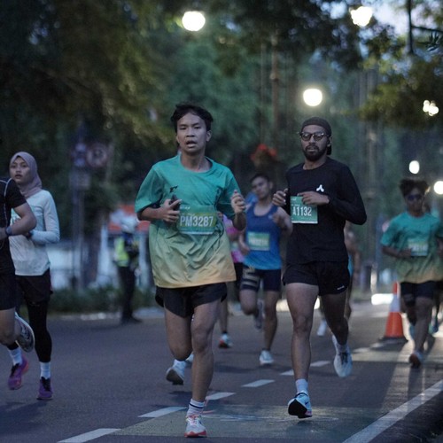Race photo from BAUR RUN 2025