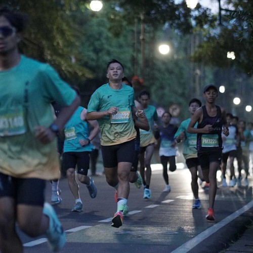 Race photo from BAUR RUN 2025