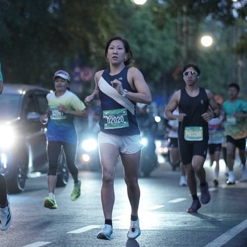 Race photo from BAUR RUN 2025