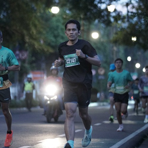 Race photo from BAUR RUN 2025