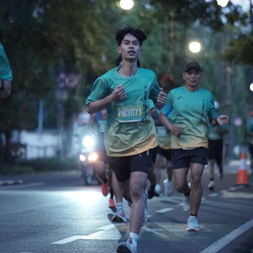 Race photo from BAUR RUN 2025