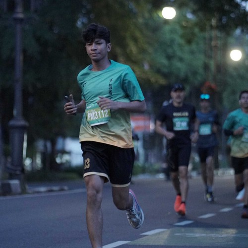 Race photo from BAUR RUN 2025