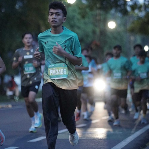 Race photo from BAUR RUN 2025