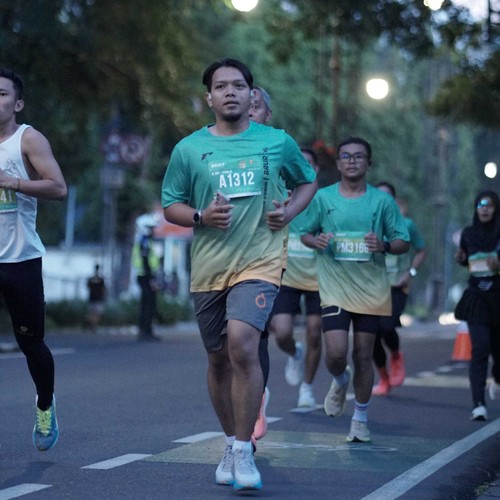 Race photo from BAUR RUN 2025