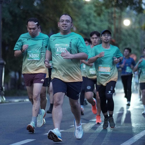 Race photo from BAUR RUN 2025