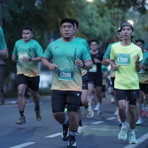 Race photo from BAUR RUN 2025