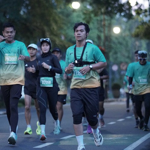 Race photo from BAUR RUN 2025