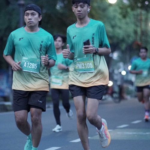 Race photo from BAUR RUN 2025