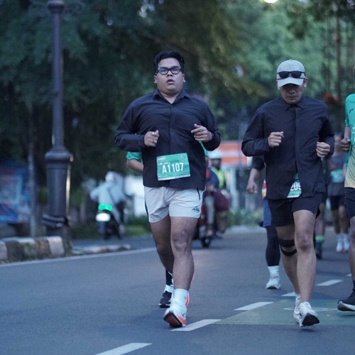 Race photo from BAUR RUN 2025