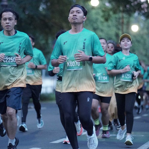 Race photo from BAUR RUN 2025