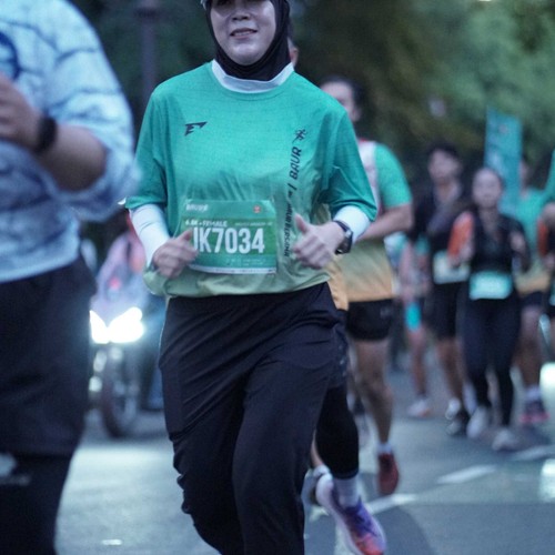 Race photo from BAUR RUN 2025