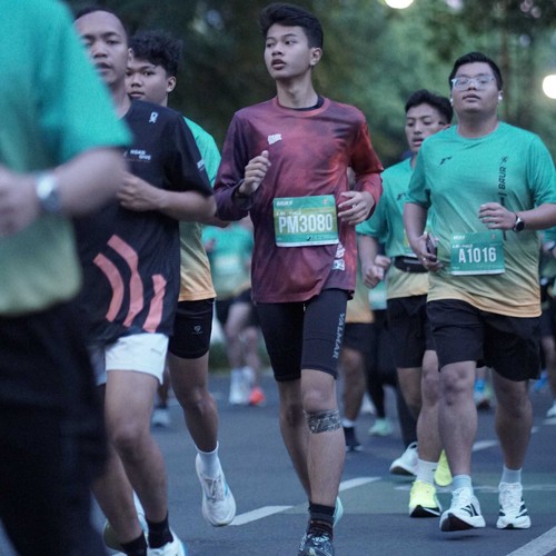 Race photo from BAUR RUN 2025