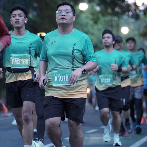 Race photo from BAUR RUN 2025