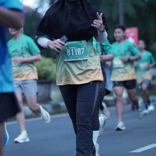 Race photo from BAUR RUN 2025