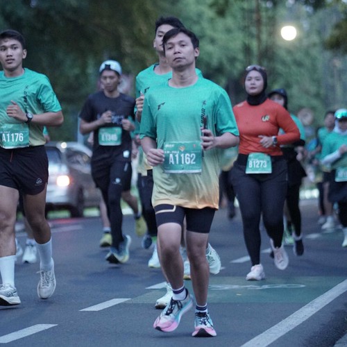 Race photo from BAUR RUN 2025