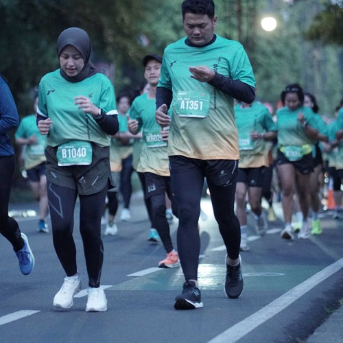Race photo from BAUR RUN 2025
