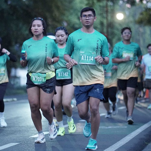 Race photo from BAUR RUN 2025