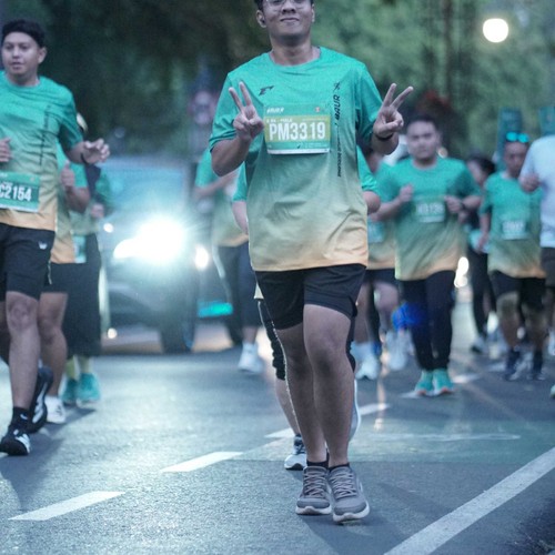 Race photo from BAUR RUN 2025