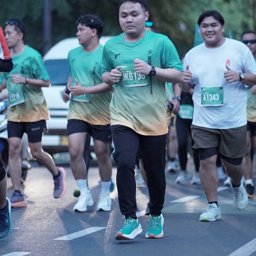 Race photo from BAUR RUN 2025