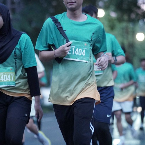Race photo from BAUR RUN 2025