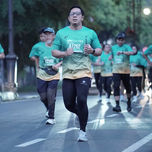 Race photo from BAUR RUN 2025