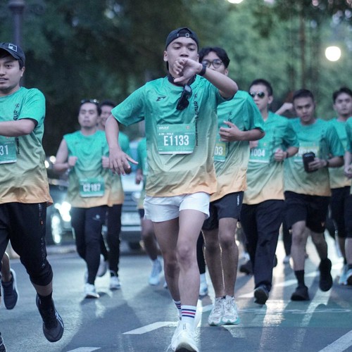 Race photo from BAUR RUN 2025