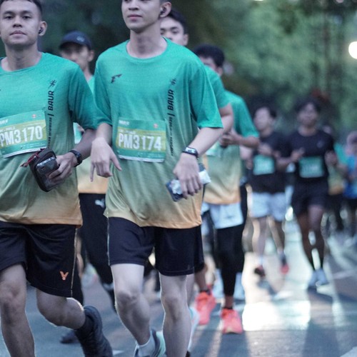 Race photo from BAUR RUN 2025