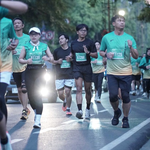 Race photo from BAUR RUN 2025