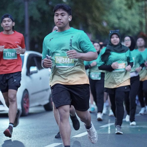 Race photo from BAUR RUN 2025