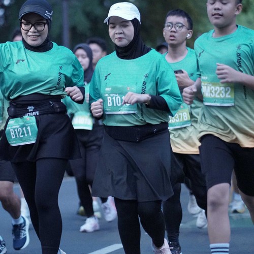 Race photo from BAUR RUN 2025