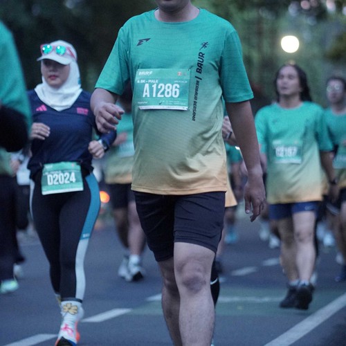 Race photo from BAUR RUN 2025