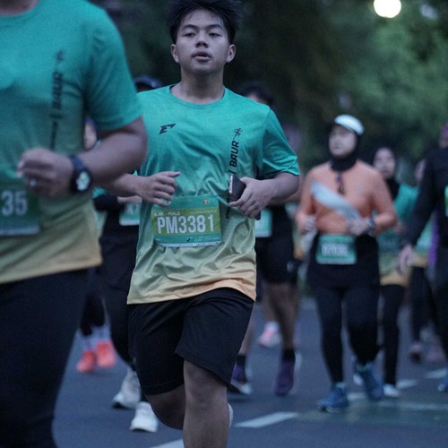 Race photo from BAUR RUN 2025